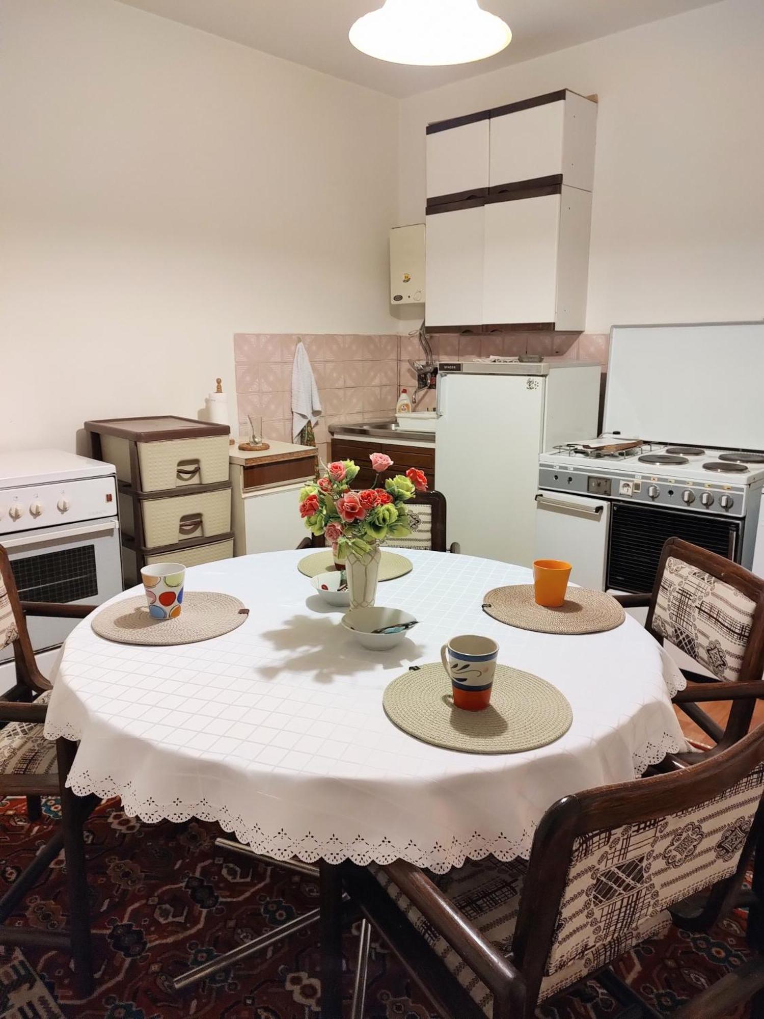 Digital Nomad Comfy Apartment,Foot Mountain Vodno And Millennium Cross,19 Min By Walk To Cener,Free Parking Skopje Exterior photo
